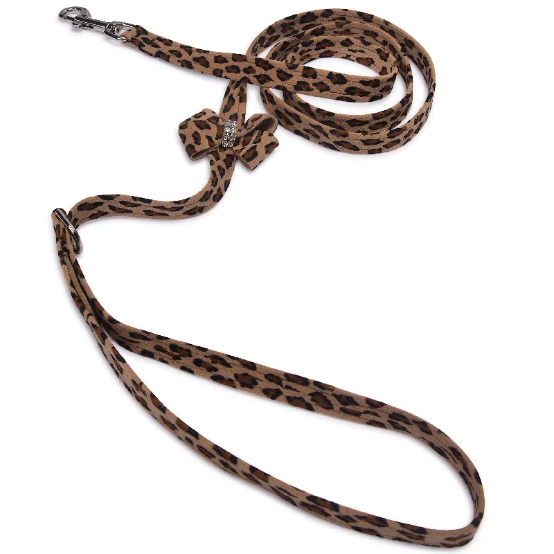 cat litter deodorizer natural-Cheetah Couture Nouveau Bow Leash